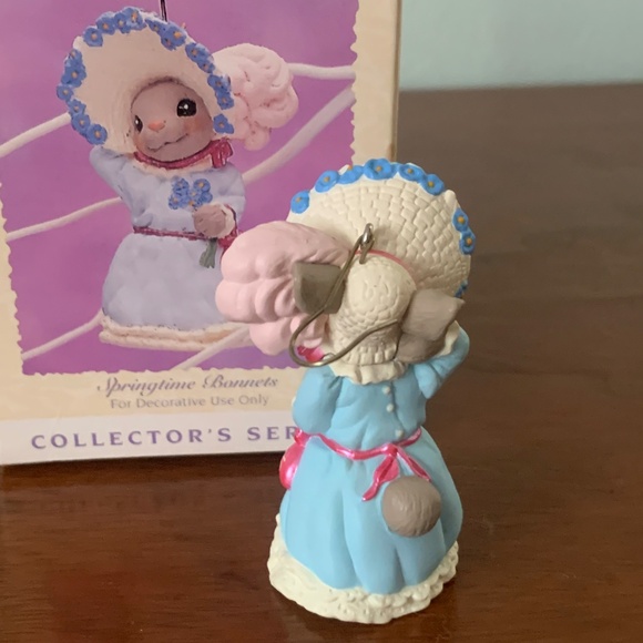 Hallmark Springtime Bonnets Easter Collection 1995 #3 in Series - Picture 5 of 7